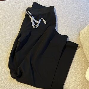 Figs scrub pant S petite